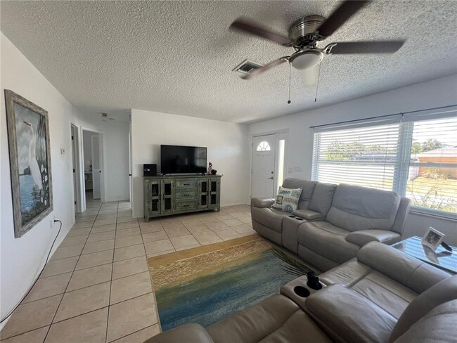 Photo - 18140 Wolbrette Cir