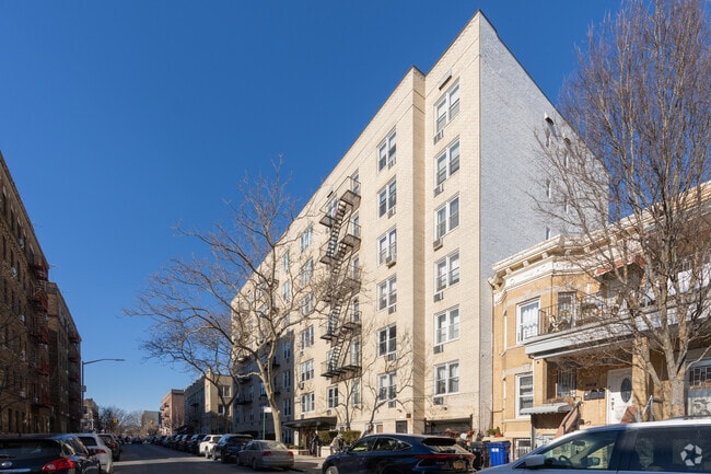 Photo - 2021 84th St