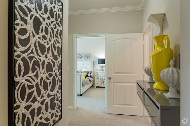 2BR, 2BA - 1,096SF - Primary Bedroom Entry