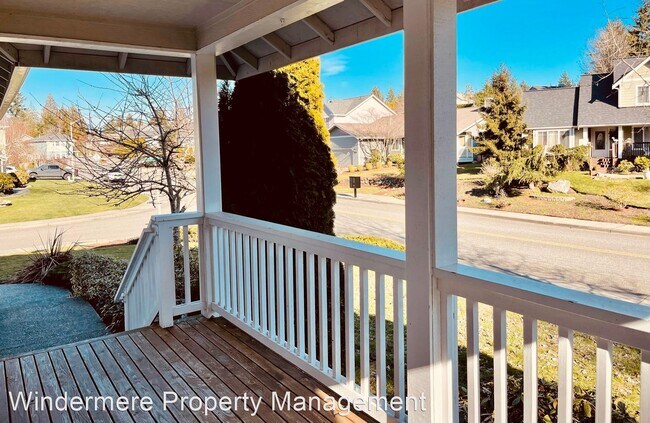 Photo - 3 br, 2.5 bath House - 1268 NE Cameo Ct