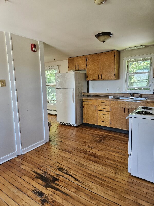 42 Charlton St Unit 2R