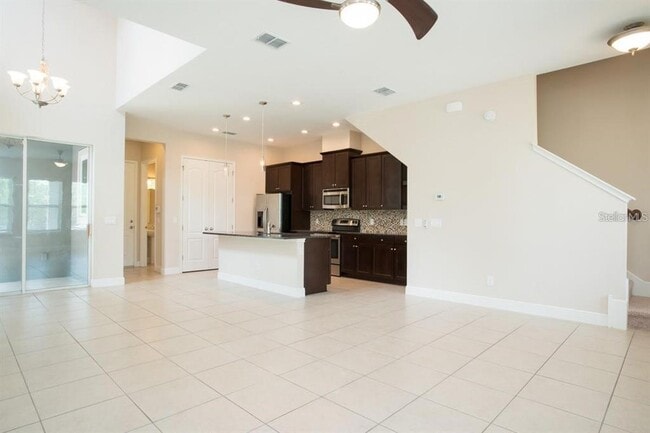 Photo - 8543 Pinter St