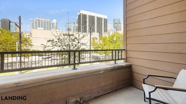 1711 Caroline St Unit 213