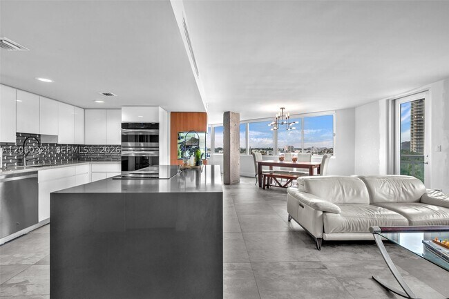 Photo - 7135 Collins Ave Unit 736