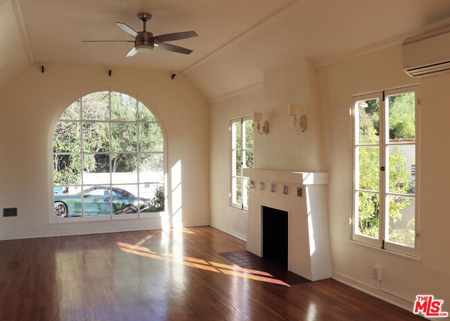1409 Murray Dr