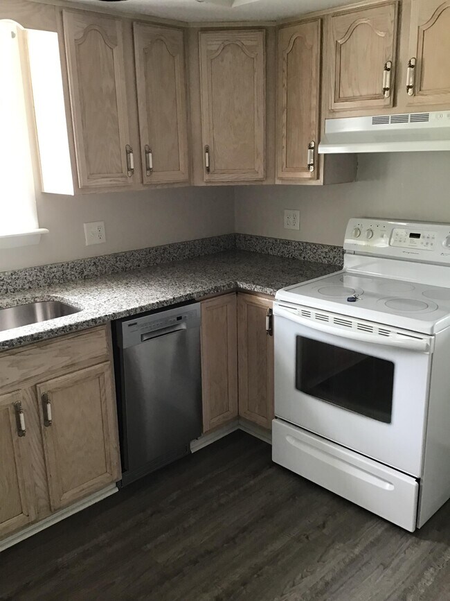 Photo - 114 Homewood St