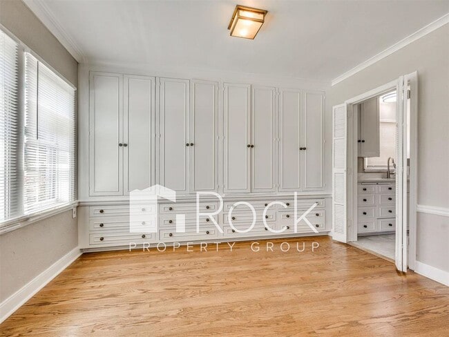 Photo - 3 Bedroom Home + 1 Bedroom Apartment near OCU and Uptown!