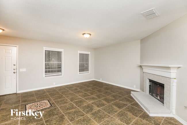 Photo - 7018 Glenshire Dr