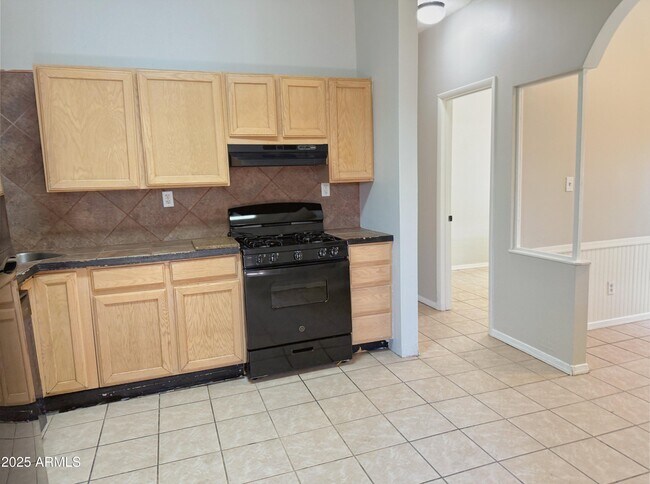 Photo - 121 N 12th Ave Unit 3