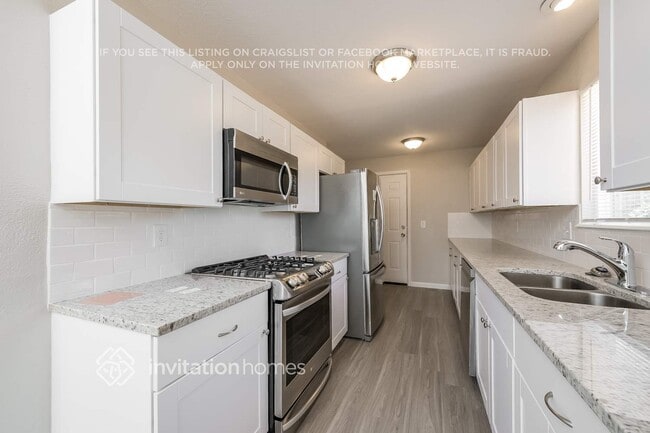 Photo - 2821 S Argonne St