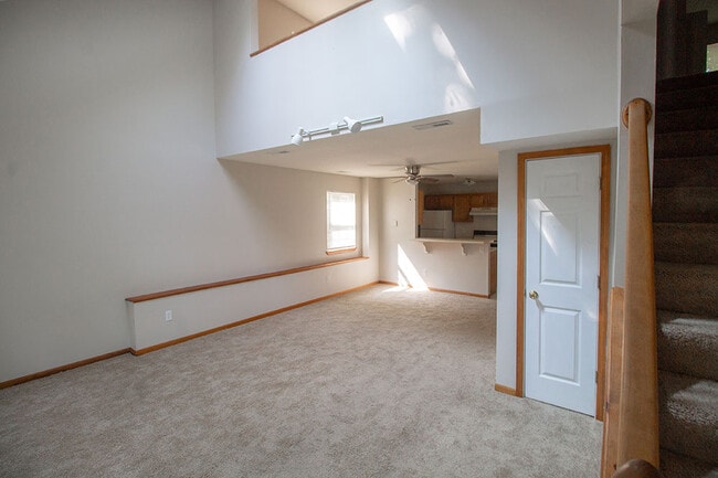 Photo - 1321 Godas Cir