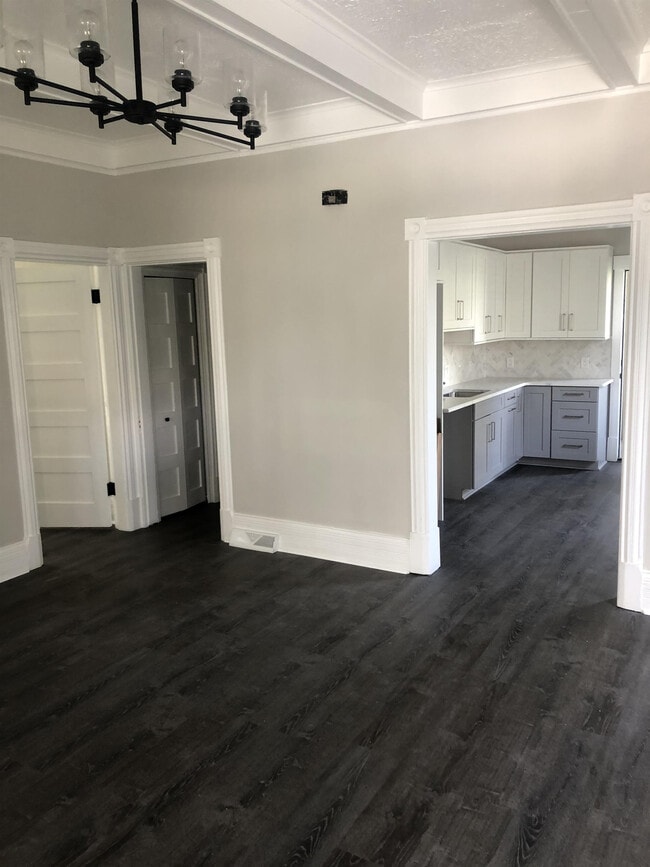 Photo - 946 W Alexandrine St Unit —
