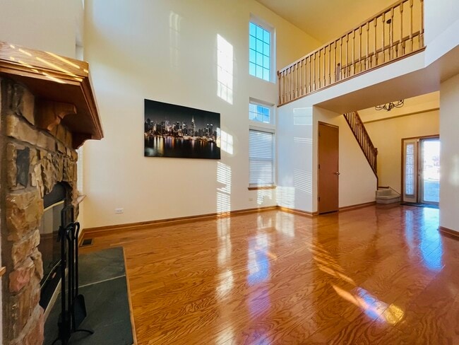 Photo - 160 Holmes Way