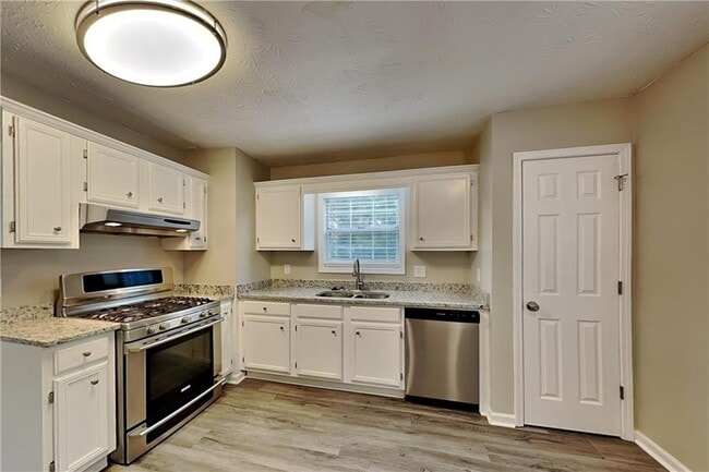 Photo - 2733 Ashbury Point Ln