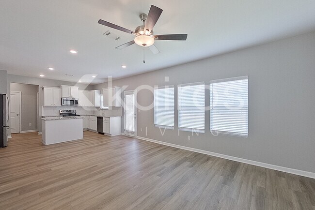 Photo - 7149 Foggy River Dr