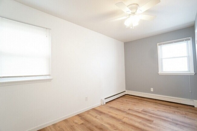 Photo - 273 Hoover Ave Unit 2