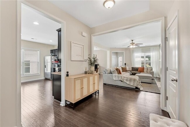 Photo - 5940 Weddington Dr