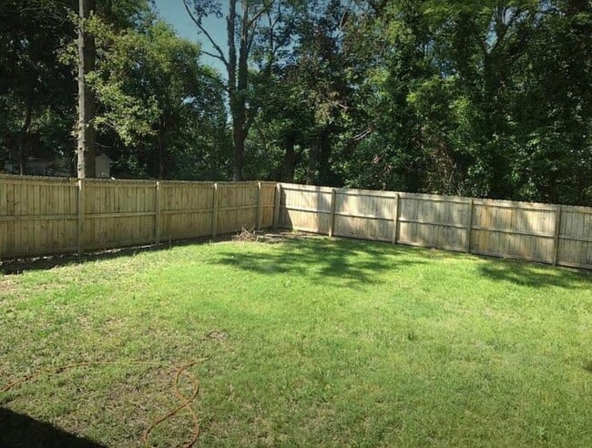 Photo - 907A Hampton Ave