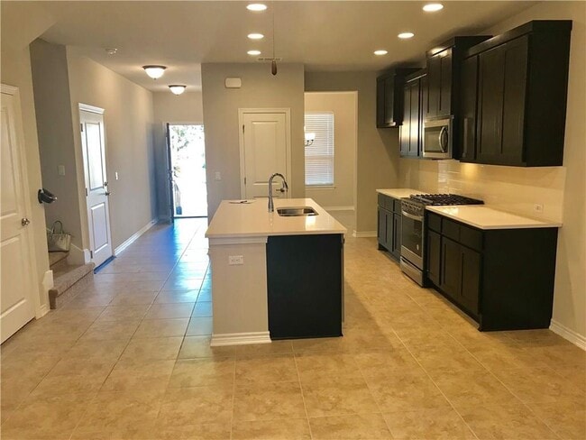 Photo - 9008 Gage Dr