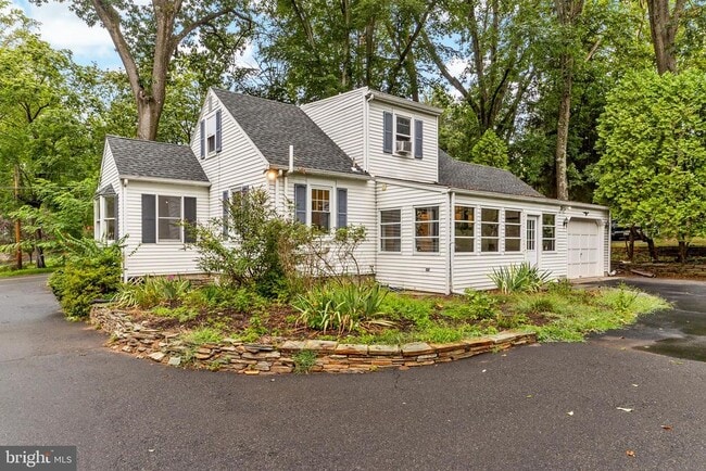 Building Photo - 43 Wilburtha Rd Rental