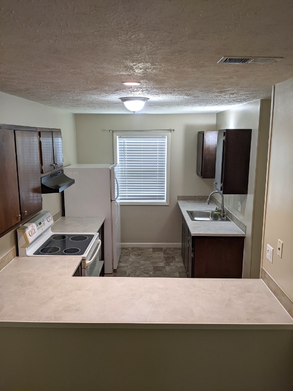 Building Photo - 5843 Aftonshire Dr Rental