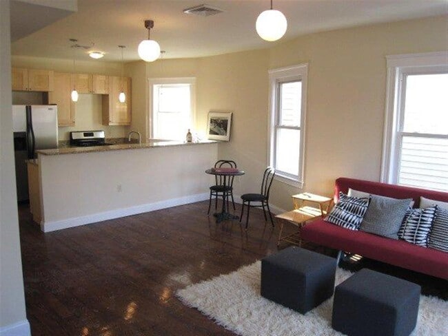 Building Photo - 6 Giles Park Unit 1 Rental