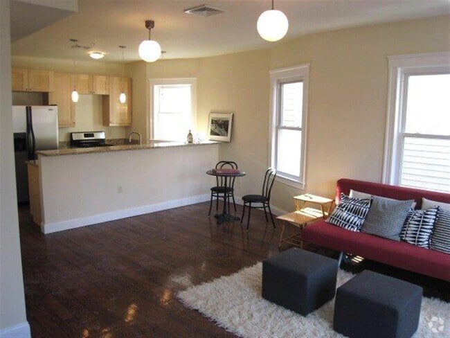 Building Photo - 6 Giles Park Unit 1 Rental