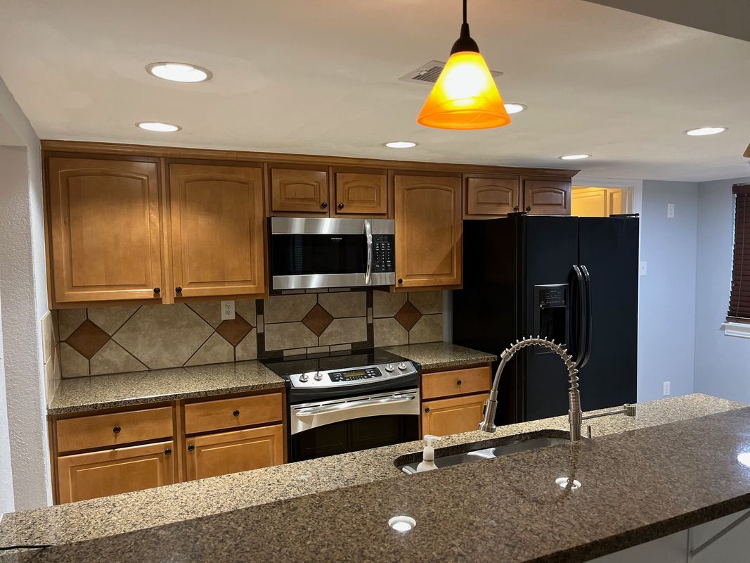 Photo - 3650 Mapleton Dr