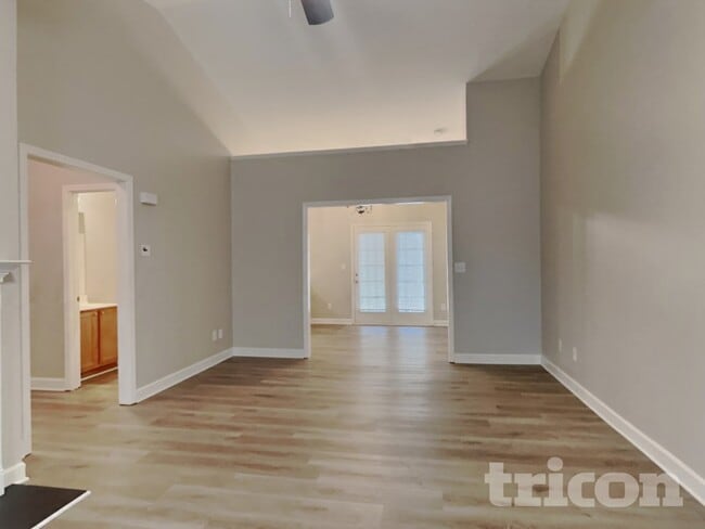 Photo - 409 Barnsdale Ridge Rd