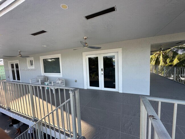 Photo - 169 Corrine Pl