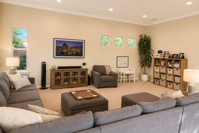 Photo - 90 Clavel Ct