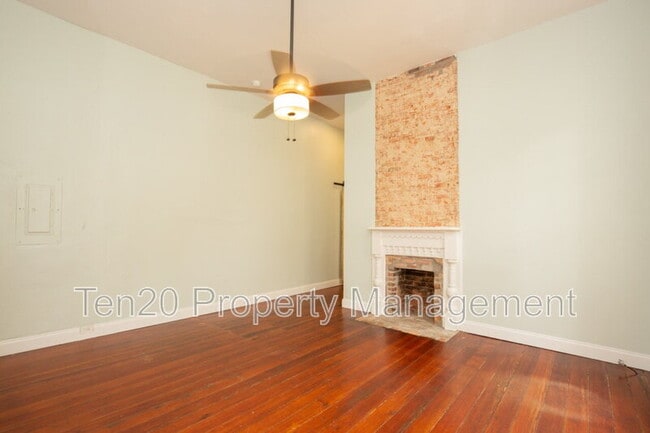 Photo - 811 3rd Ave