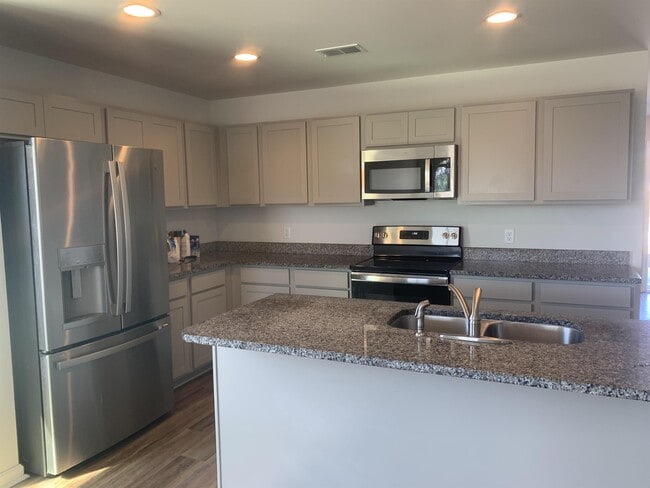 Photo - 481-P481 Tondee Way