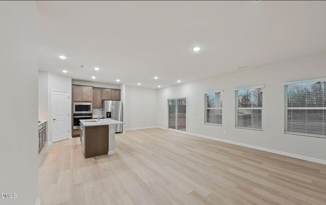 Photo - 540 Bridger Dr