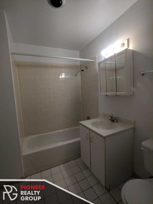 Photo - 635 W Barry Ave Unit 302
