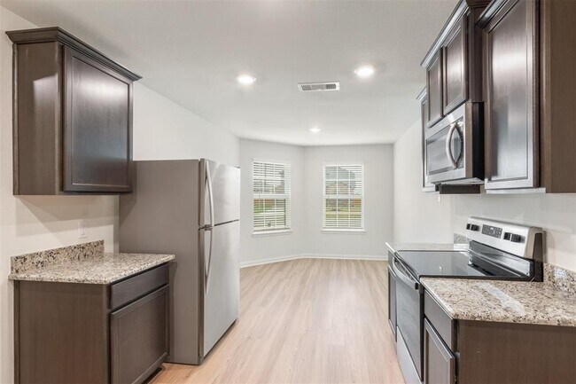 Photo - 340 Barrel Cactus Dr