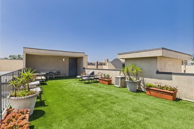 Photo - Burton Square