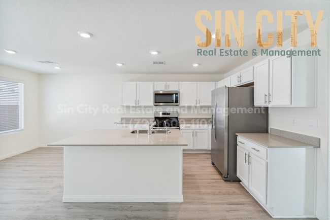 Photo - "Charming 4-Bed Oasis on La Cura Avenue: Spacious Living with 2.5 Baths in Vibrant Las Vegas!"