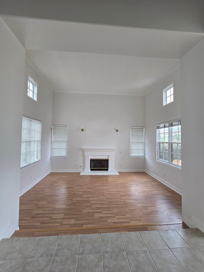 Photo - 24932 Normans Way