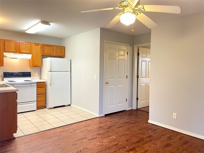 Photo - 1131 Oakland Ave Unit 6