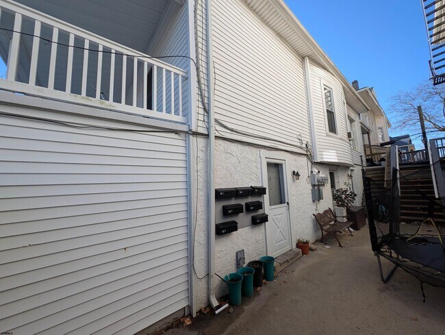 Photo - 12 N Iowa Ave Unit 7