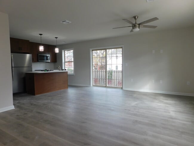 Photo - 1513 Maple St