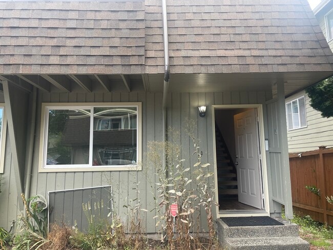 Building Photo - 227 Dorn Ave Rental