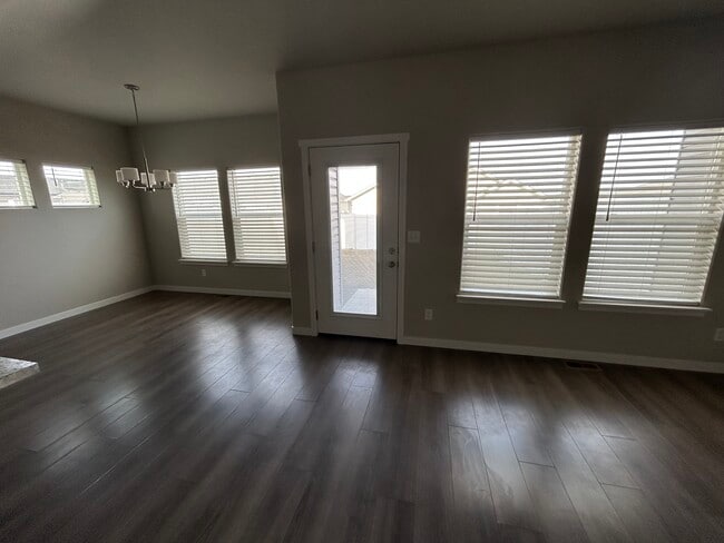 Photo - 1008 Frank Henry Rd