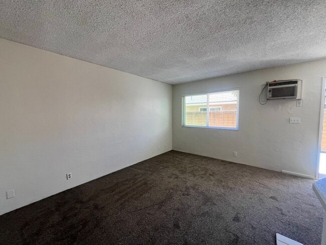 4351 Green Ave Unit D