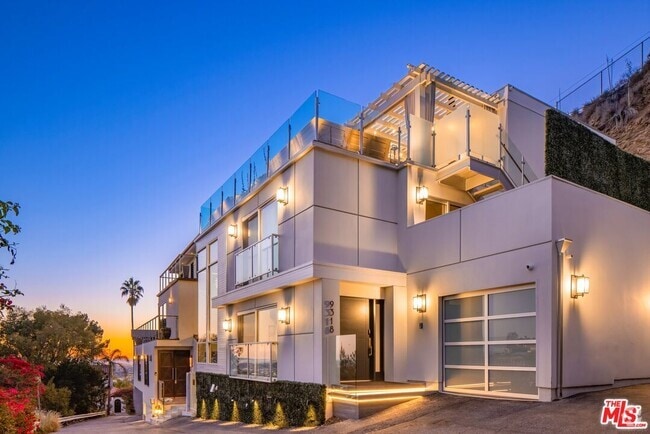 Building Photo - 9318 Warbler Way Rental