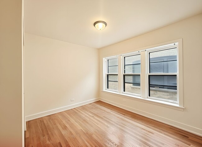 Photo - 4505 N Kimball Ave Unit 4505-1