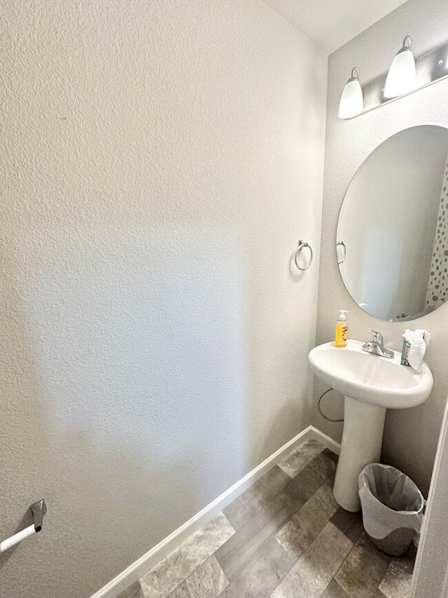 Photo - Beautiful townhome on Birmingham for rent!