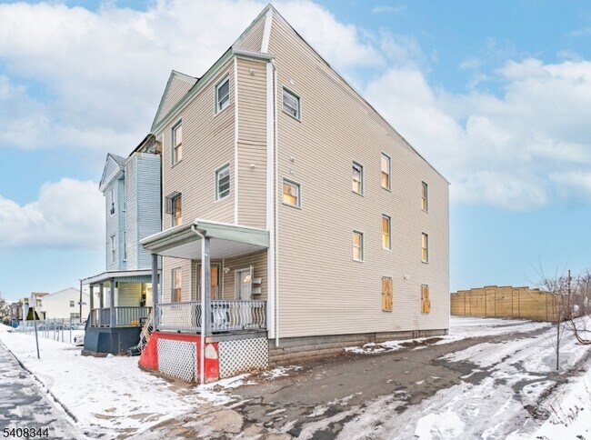 Photo - 528 S 13th St Unidad 2