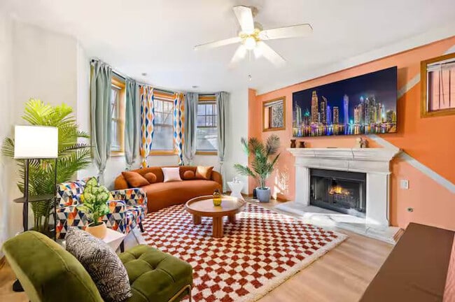 Photo - 2032 W Pierce Ave Unit ID1322529P